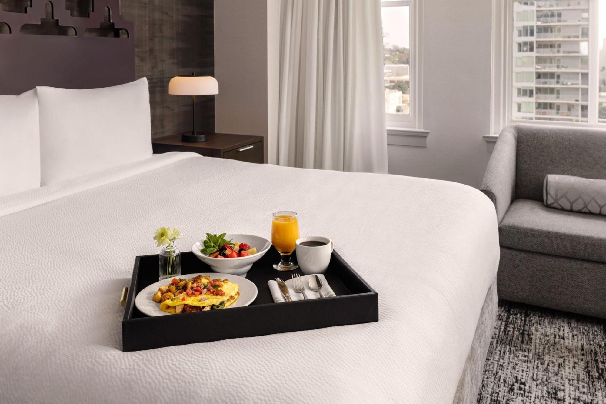 Courtyard By Marriott Downtown Hotel 4*